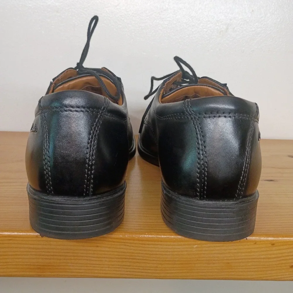 CLARKS Black Tilden Cap Toe Block Heel Leather Oxford Shoes Men's Size 8 M